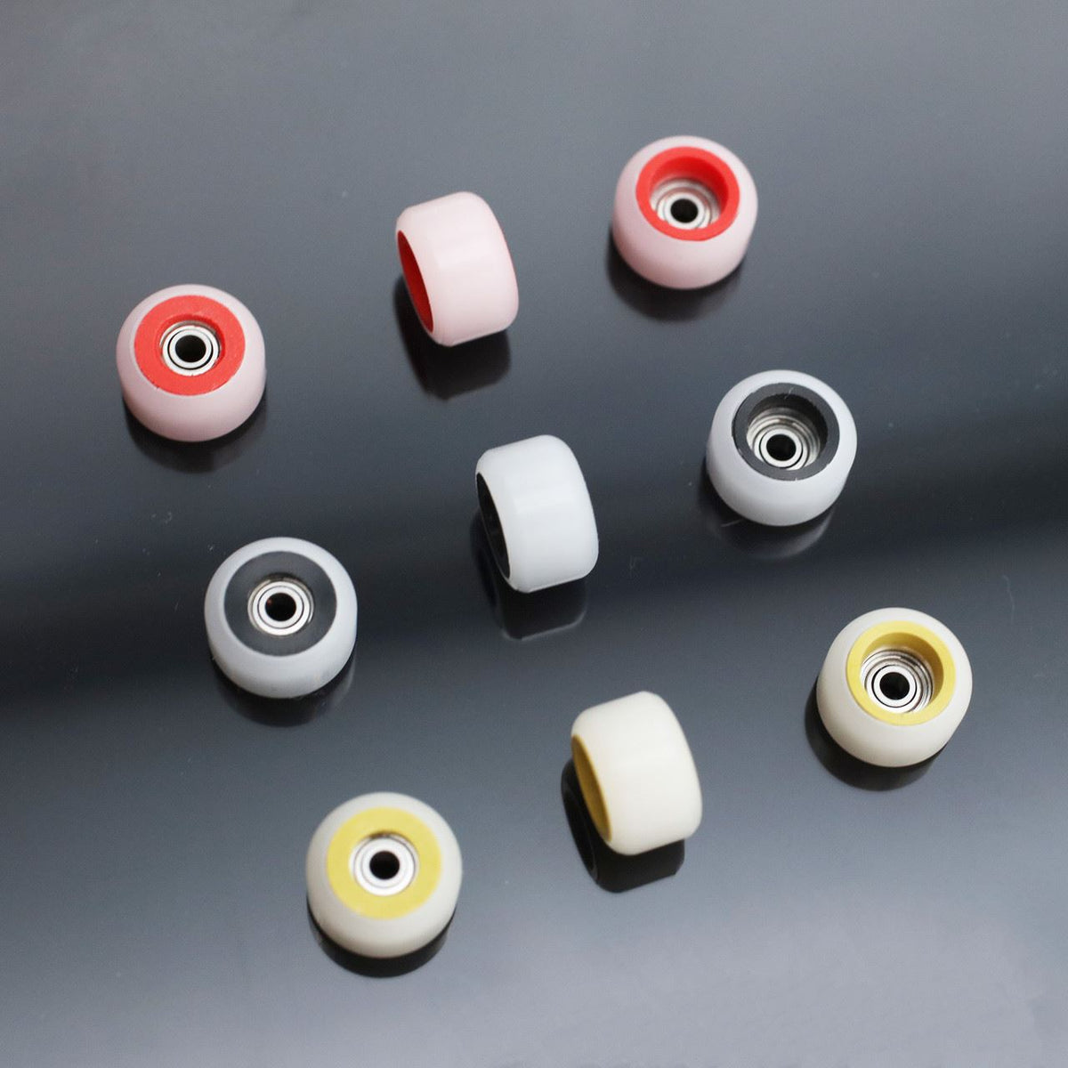 FlatFace Fingerboard Dual Durometer V2 Bearing Wheels - White and White